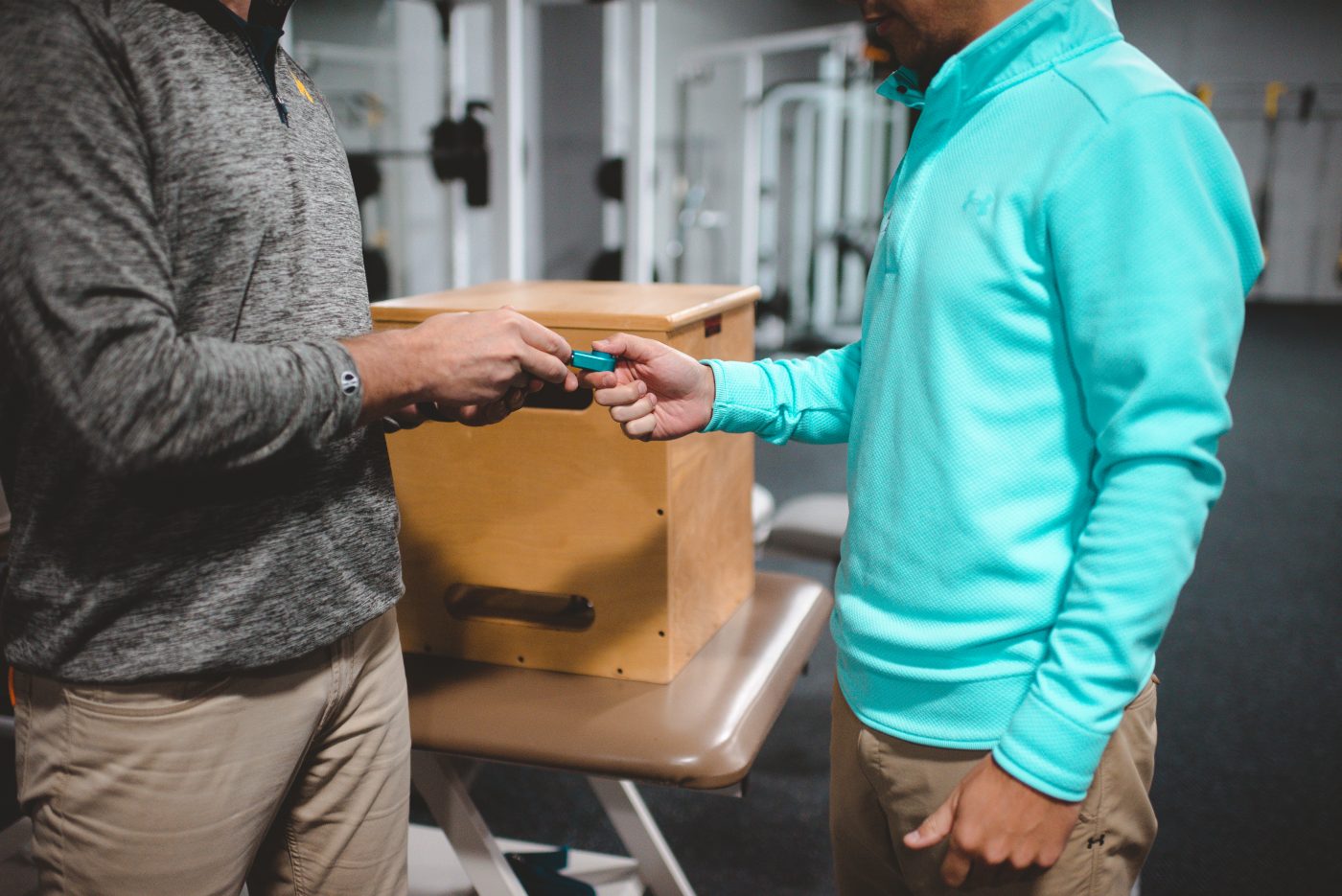 Employee testing pulse oxygen